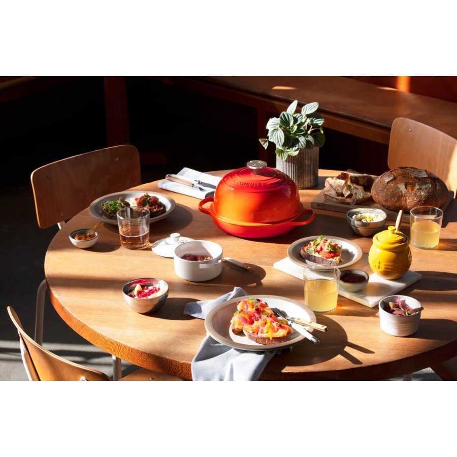 Le Creuset Signature St�bejernsbr�dform 24 cm/1,6 L, Volcanic