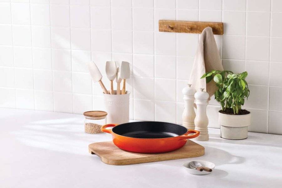 Le Creuset Signature Everyday Pan 28 cm, Volcanic