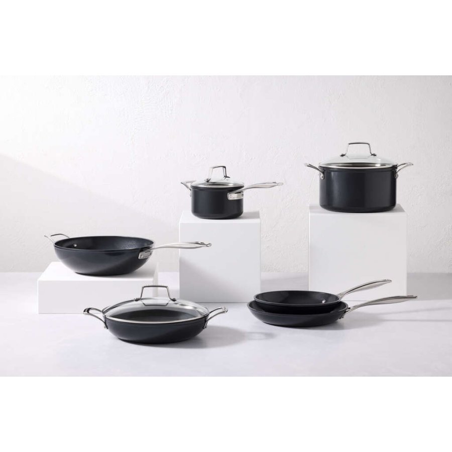 Le Creuset Essential Wok m. Keramisk Belgning 30 cm, Sort