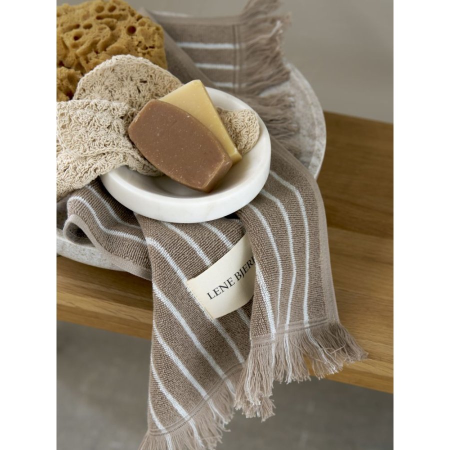 Lene Bjerre Ayane Stripe H�ndkl�de 30x50 cm, Beige