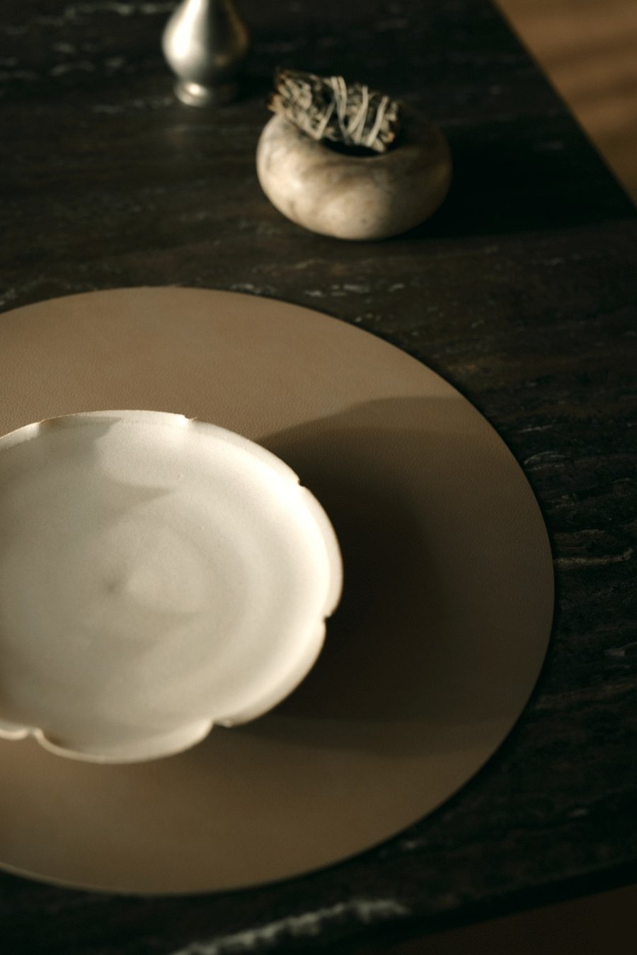 LIND DNA Circle Recycled L�der D�kkeserviet �38 cm, Nupo Clay Brown