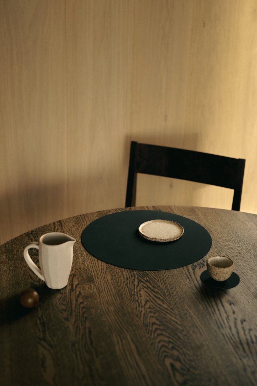 LIND DNA Circle Recycled Leder Glasuntersetzer �10 cm, Nupo Schwarze Tinte