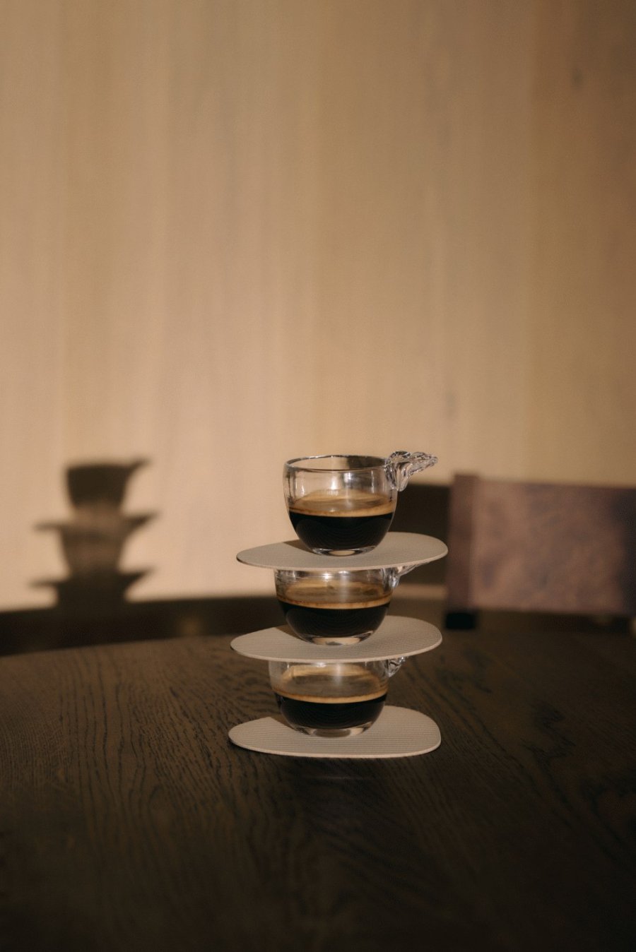 LIND DNA Curve Recycled Leder Glasuntersetzer 11x13 cm, Corduroy Pure White