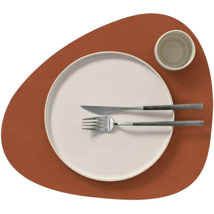 LIND DNA Curve Recycled L�der D�kkeserviet 37x44 cm, Nupo Rust