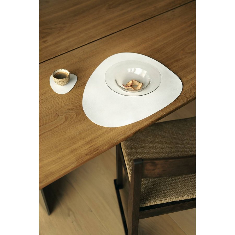 LIND DNA Curve Recycled L�der Glasbrik 11x13 cm, Nupo Pure White