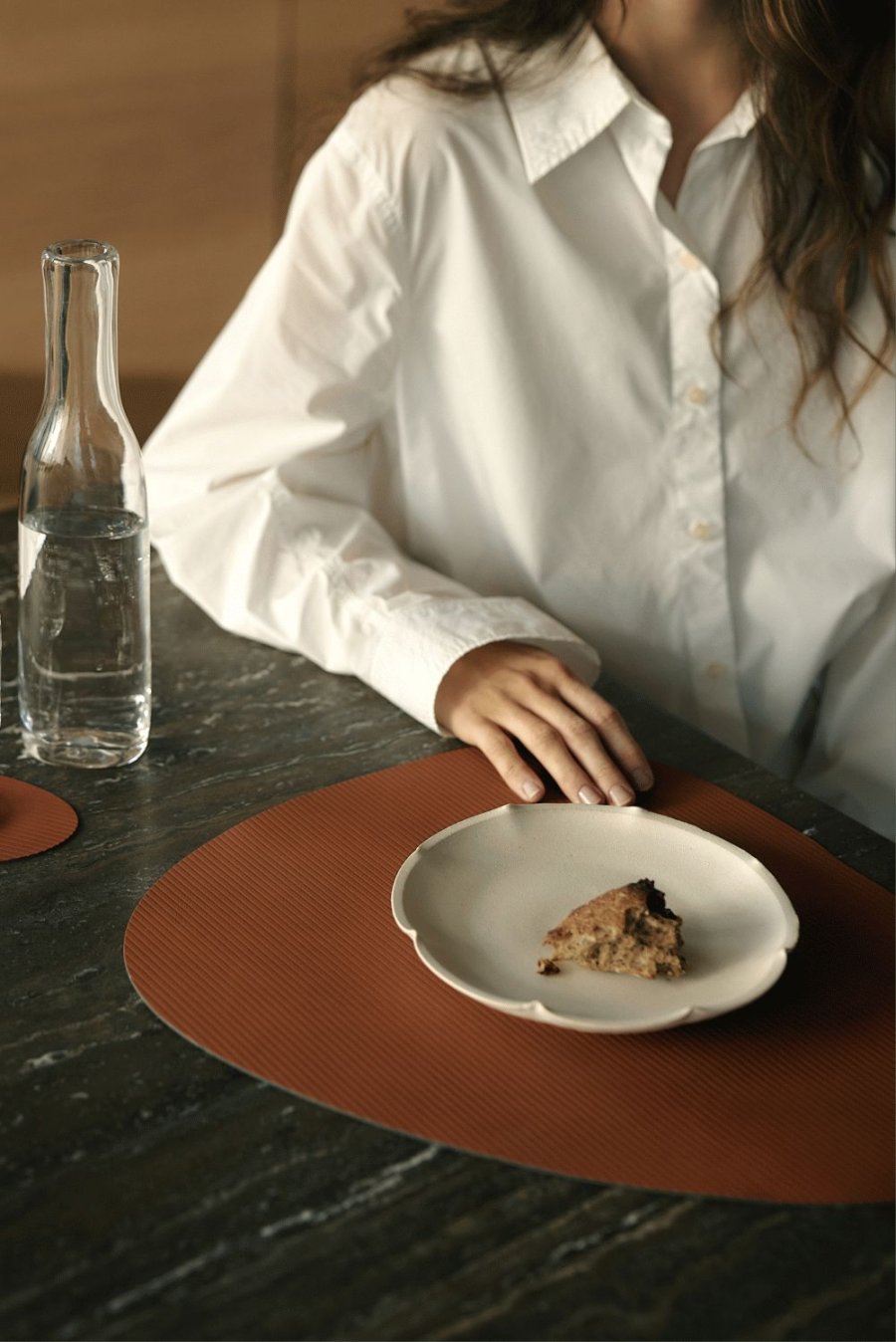 LIND DNA Curve Recycled Leder Tischset 37x44 cm, Corduroy Rust