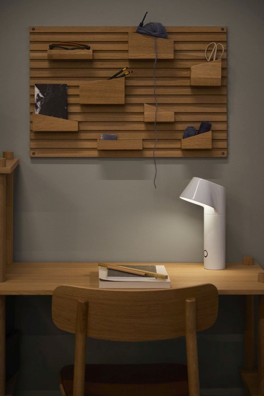 LOOM Design Willow Tr�dl�s Bordlampe LED H30 cm, Hvid
