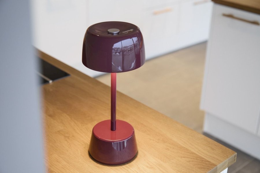 LOOM Design Dexter Bordlampe LED H30 cm, Dark Cherry