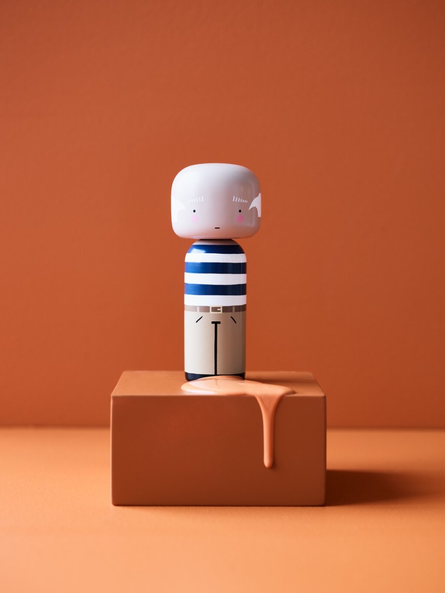 Lucie Kaas Kokeshi Pablo H14.5 cm, Malet Tr