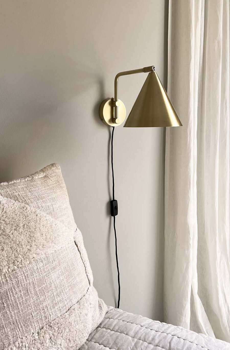 MOUD Home Más Wandleuchte 18 cm, Gebürstetes Messing