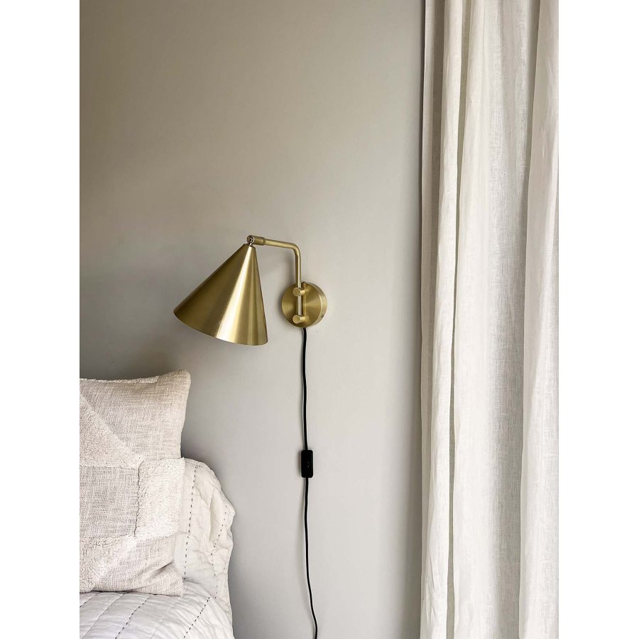 MOUD Home Más Wandleuchte 18 cm, Gebürstetes Messing