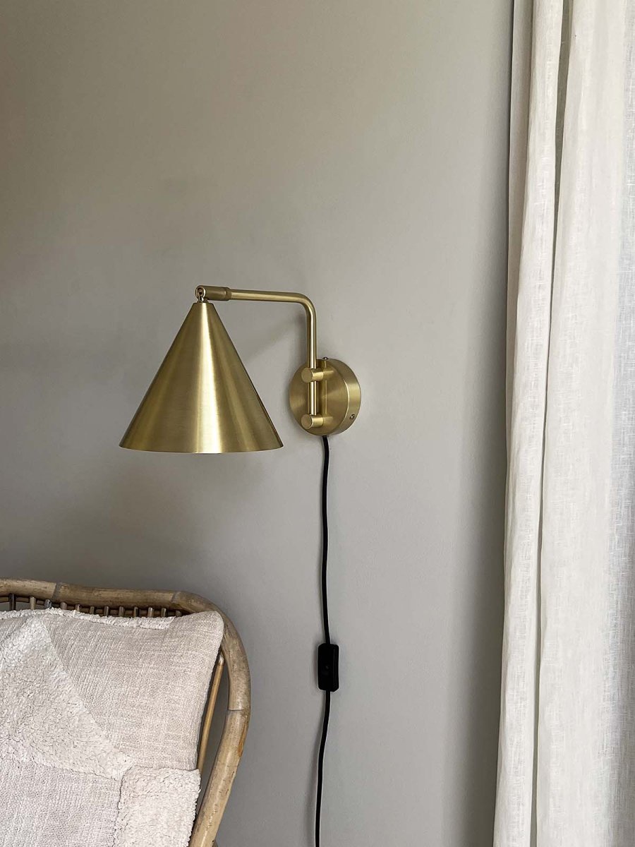 MOUD Home Más Wandleuchte 18 cm, Gebürstetes Messing