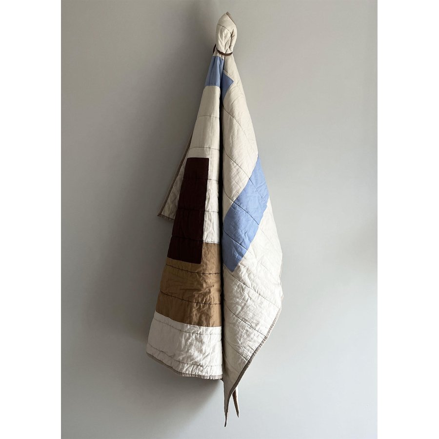 MOUD Home Patch Gestepptes Steppdecke 130x170 cm, Blau/Beige/Braun
