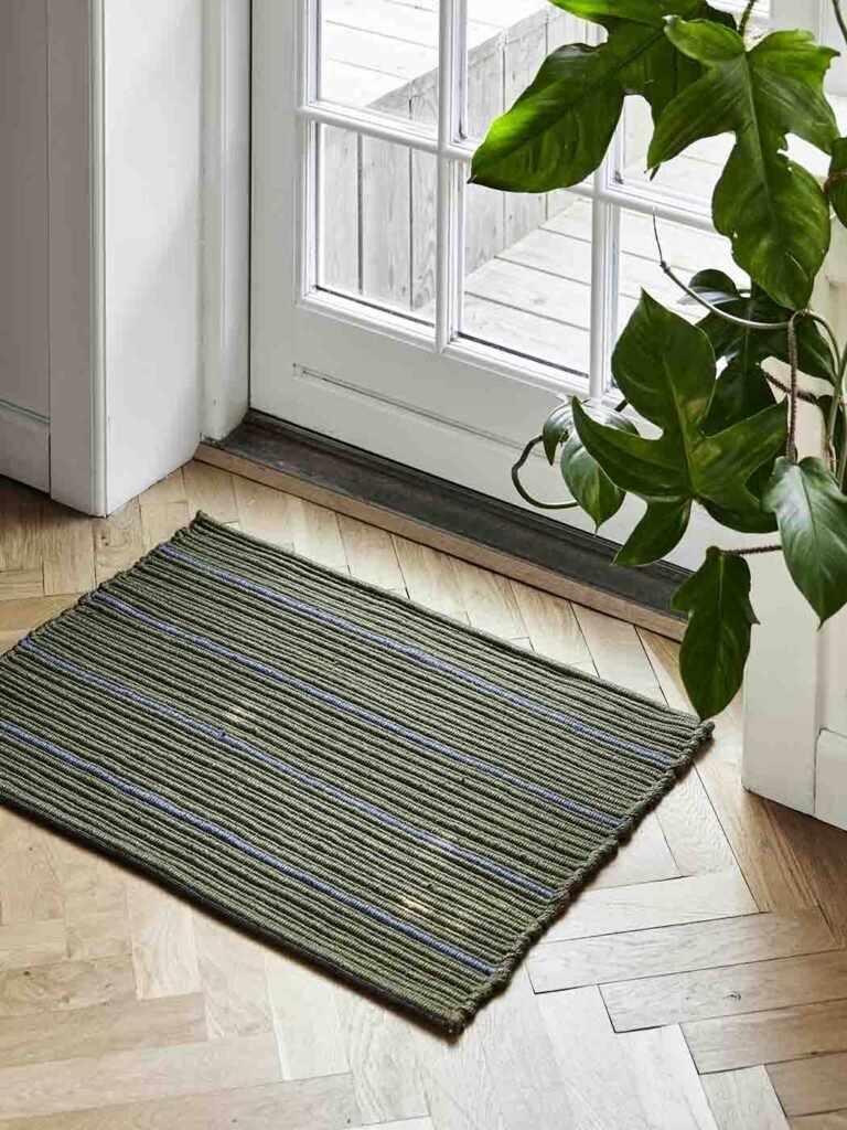 MOUD Home Stripe Fumatte 50x72 cm, Olive/Blau