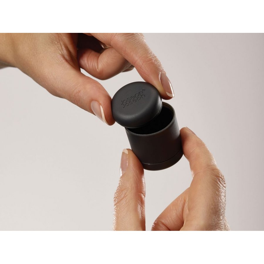 Joseph Joseph GoEat Salt & Pepper Set