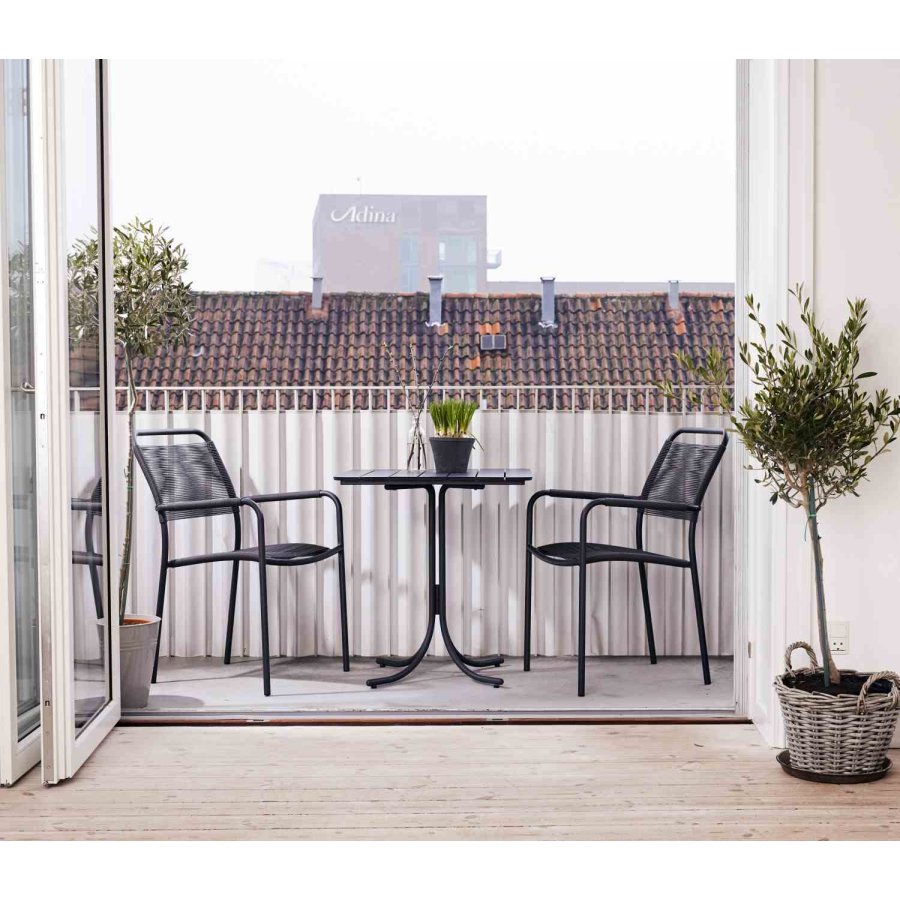 Mandalay Pure Café-Set mit 2 Verona-Stühlen mit Sunloom-Armlehne 67 cm, Anthrazit