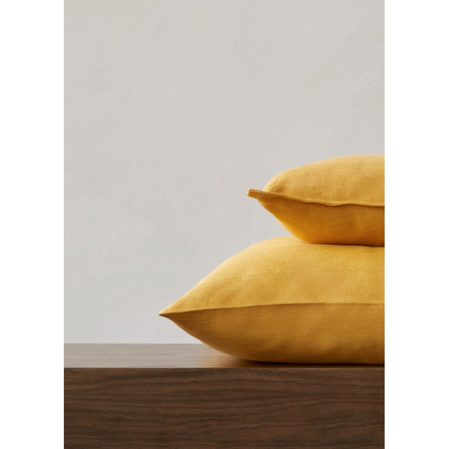 Audo Mimoides Kissen 60x60 cm, Okker