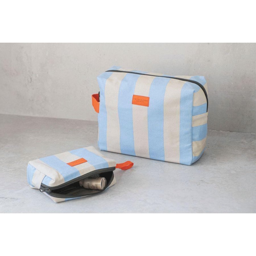 Mette Ditmer Bring-It Kosmetiktasche 10×17cm, Hellblau