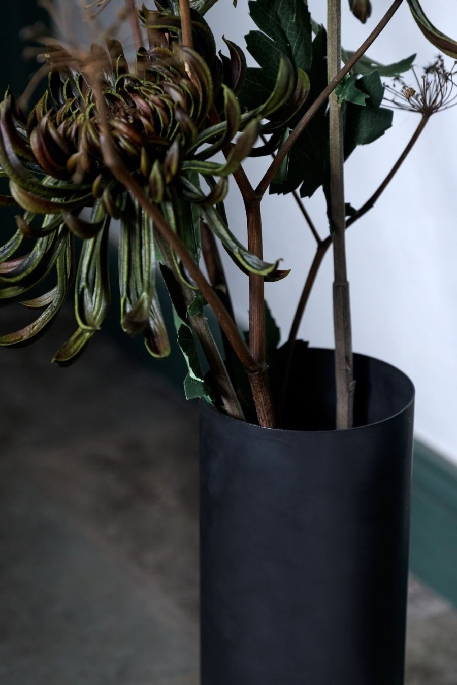 Mette Ditmer Floor Vase H40,5 cm, Iron Black