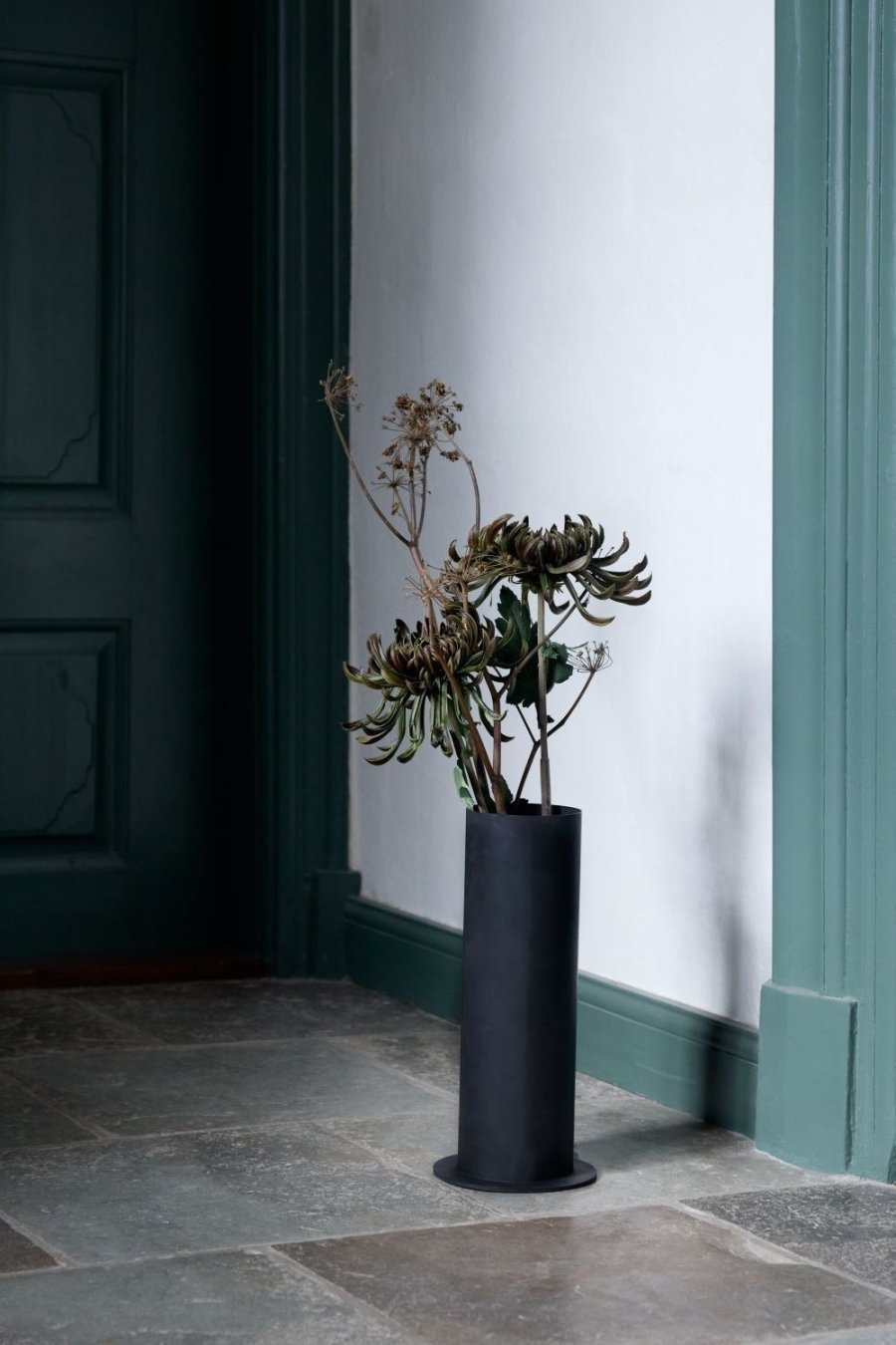 Mette Ditmer Floor Vase H40,5 cm, Iron Black