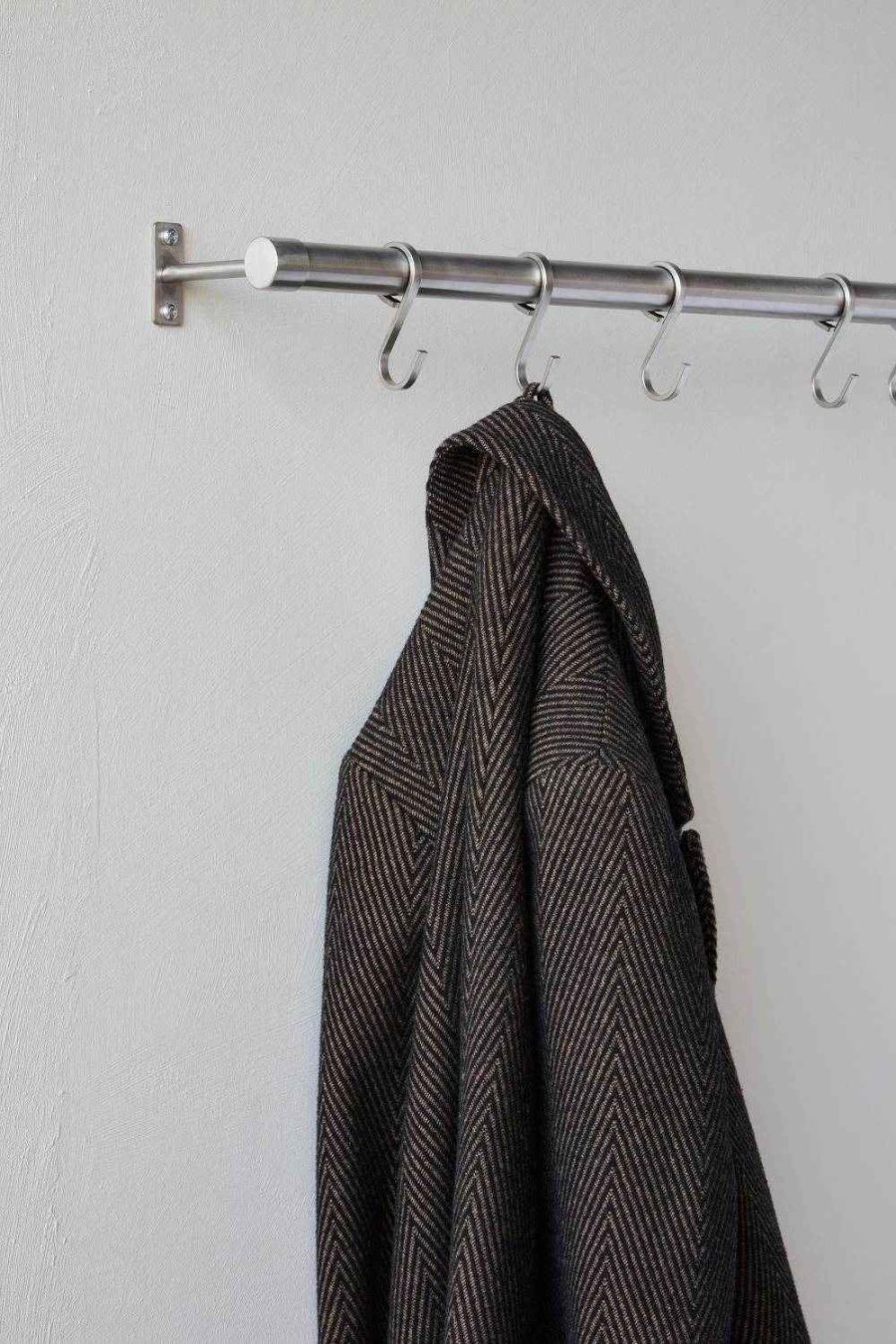 Mette Ditmer Hang-it Kleiderstange 70 cm, Geb&uuml;rsteter Stahl
