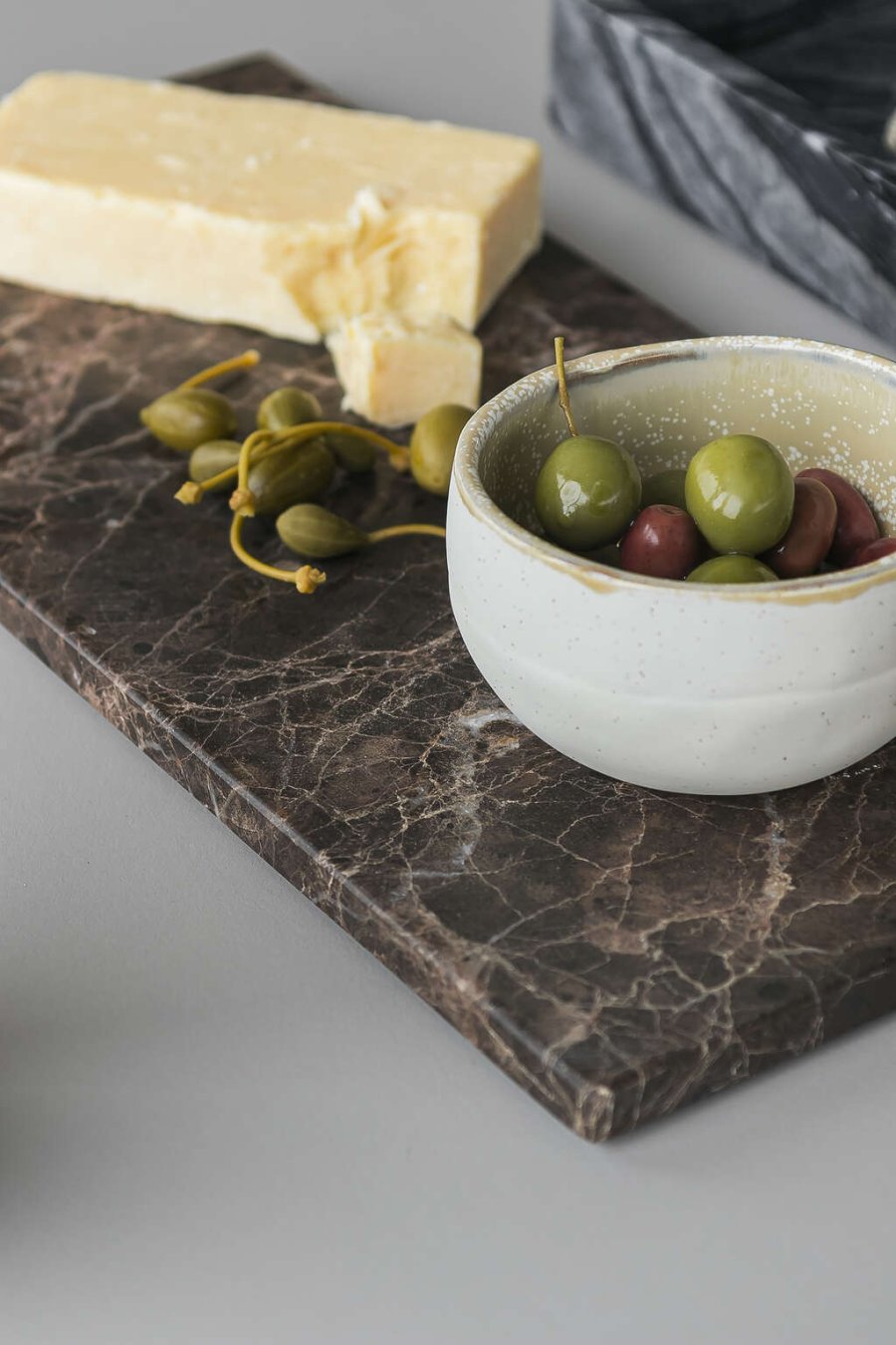 Mette Ditmer Marble Tablett 38 cm, Braun