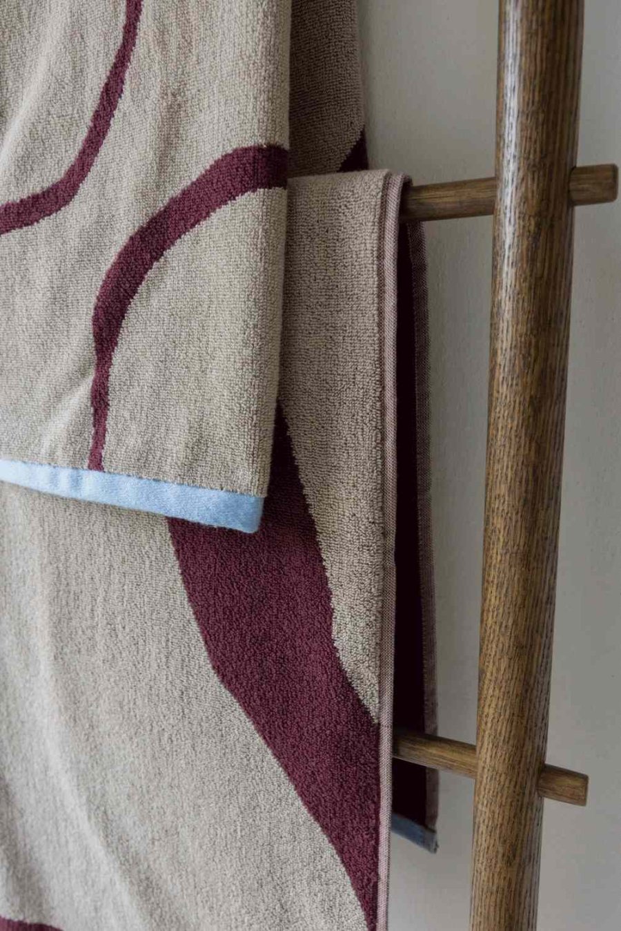 Mette Ditmer Nova Arte H�ndkl�de 2 stk. 50x90 cm, Wine/Sand