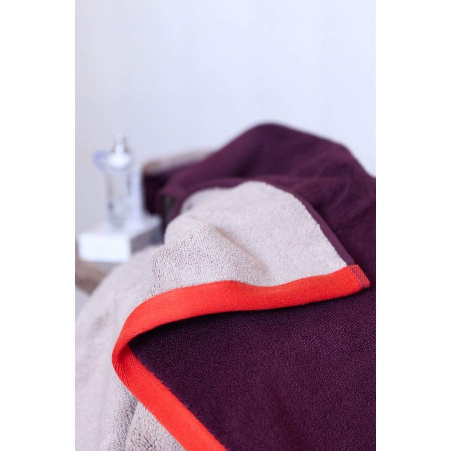 Mette Ditmer Soft H�ndkl�de 50x90 cm, Wine/Sand