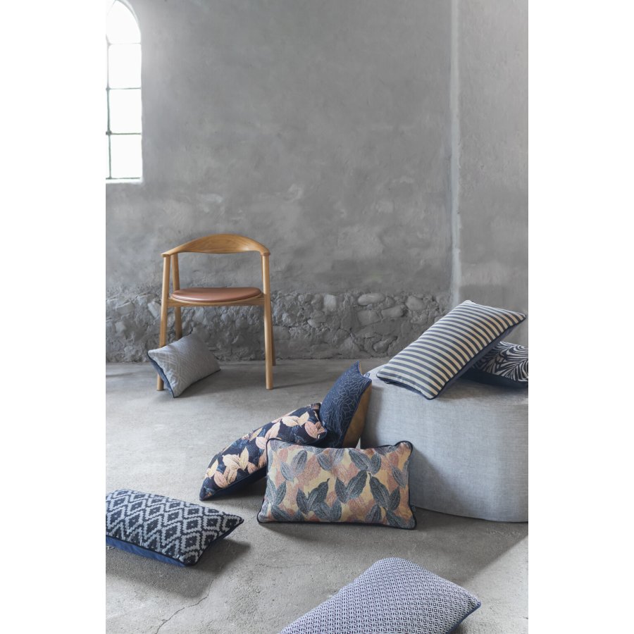 Mette Ditmer Atelier Pude 50x30 cm, Blue Leaves/Dust Blue