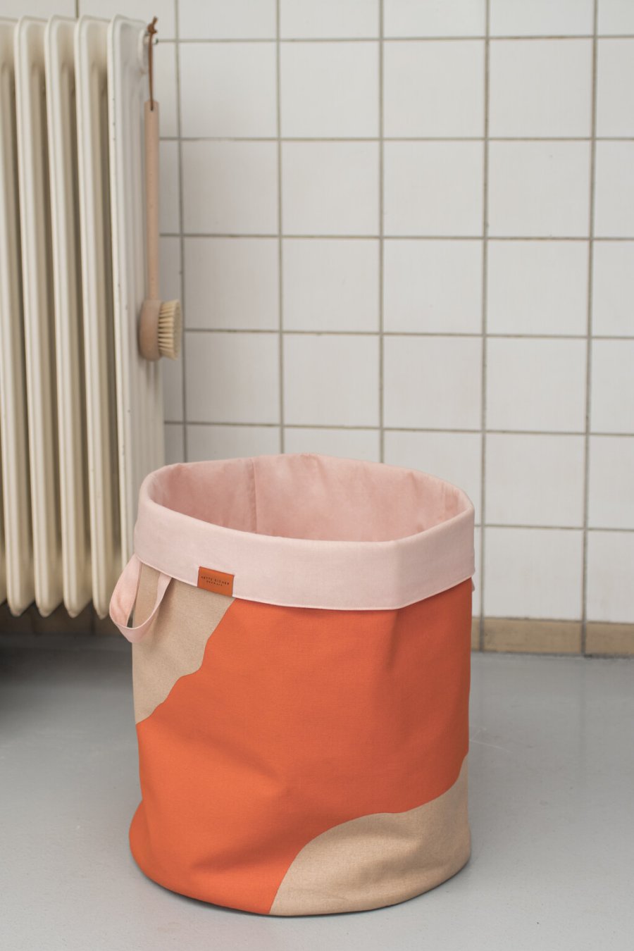 Mette Ditmer Nova Arte Wschekorb H50 cm, Latte/Orange