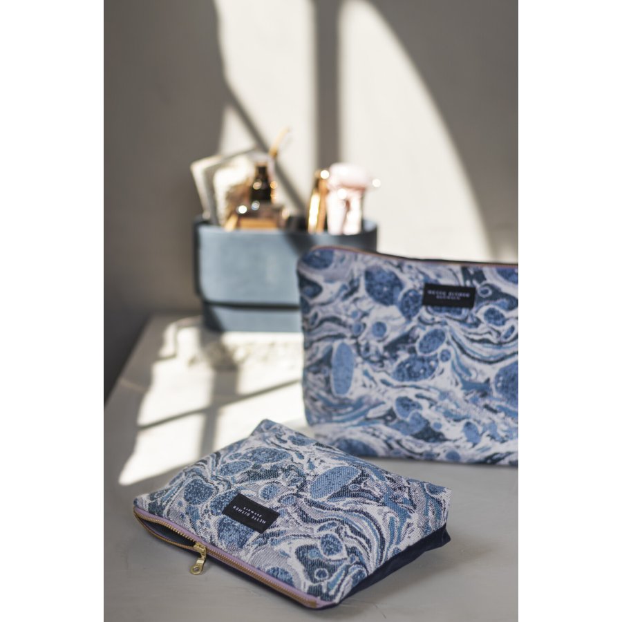 Mette Ditmer Venus Kosmetikpung 23x14 cm, Blue Marble/Dark Blue