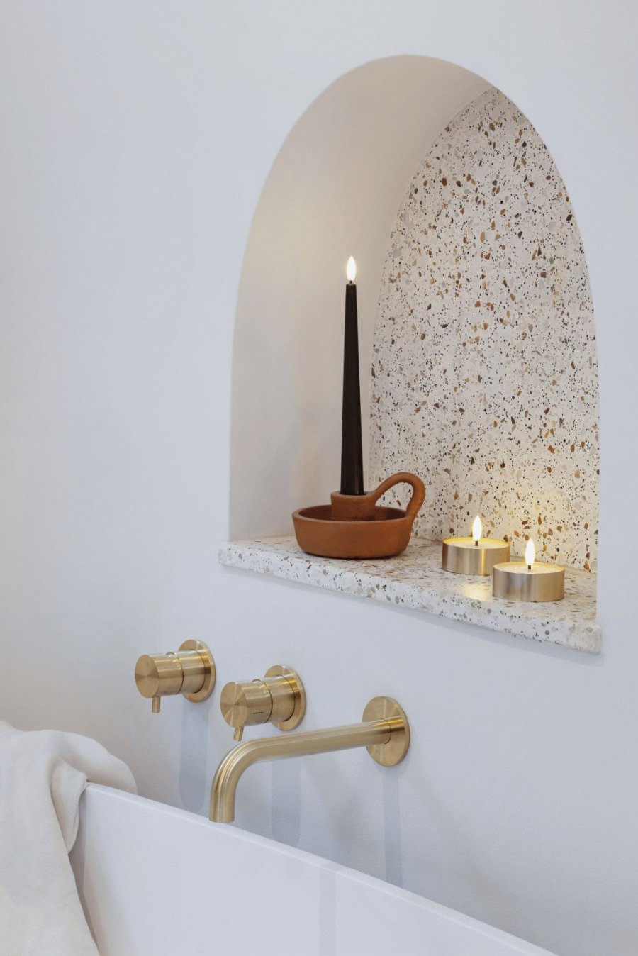 Moods & More Teelicht mit Schmelzeffekt LED 6,3xH2,5 cm, Messingfinish