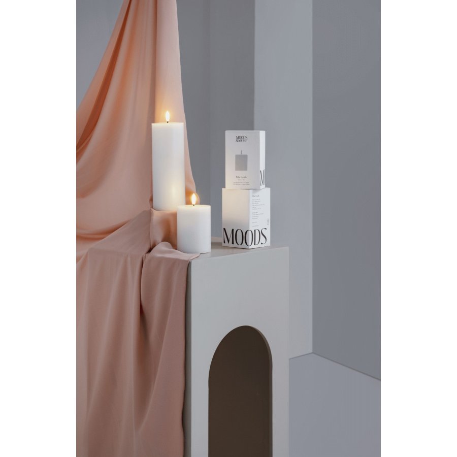 Moods & More Stumpenkerze LED 7,4xH20 cm, Classic White