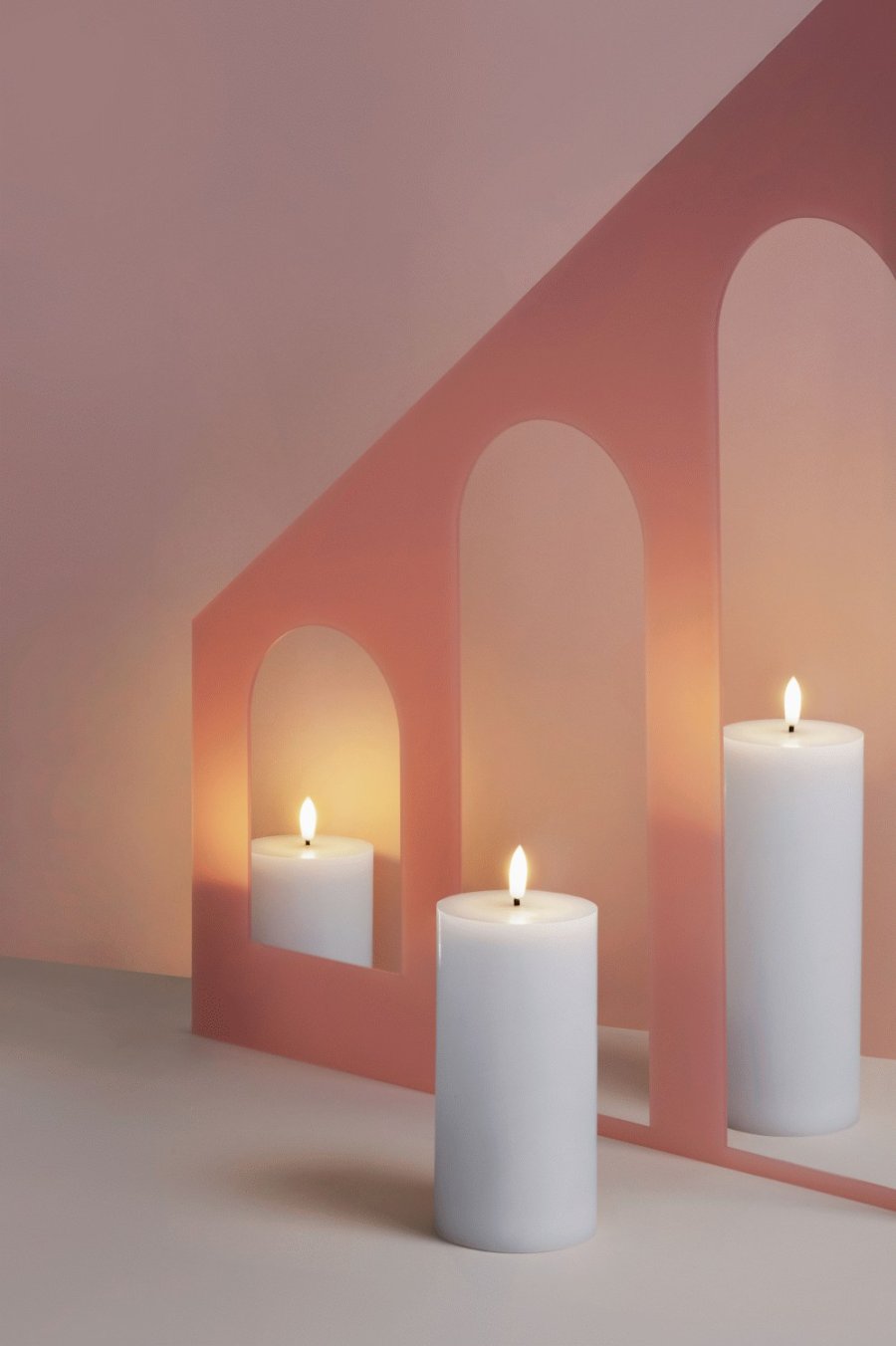 Moods & More Stumpenkerze LED 7,4xH20 cm, Classic White