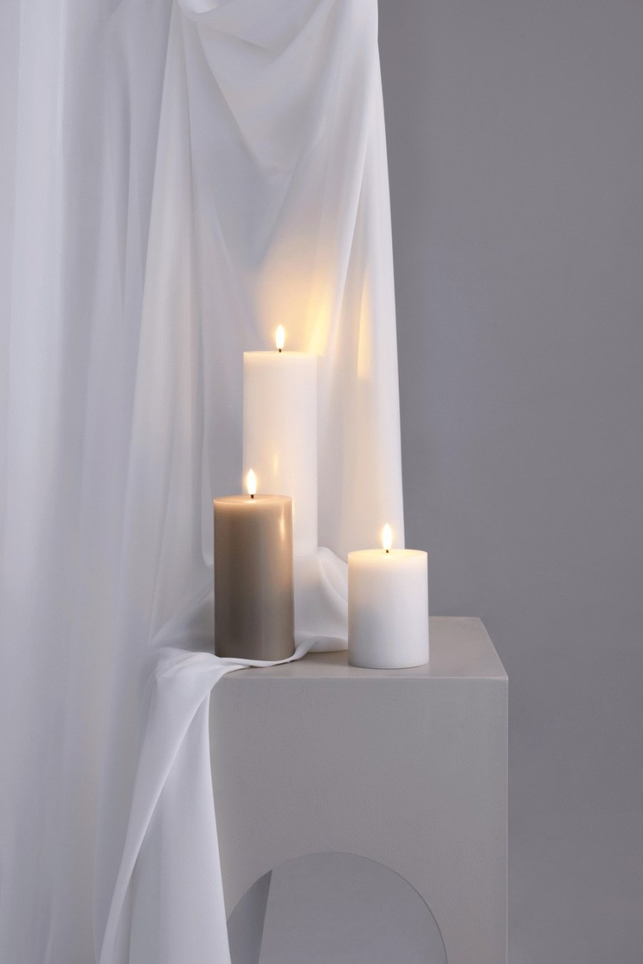 Moods & More Stumpenkerze LED 7,4xH15 cm, Sand