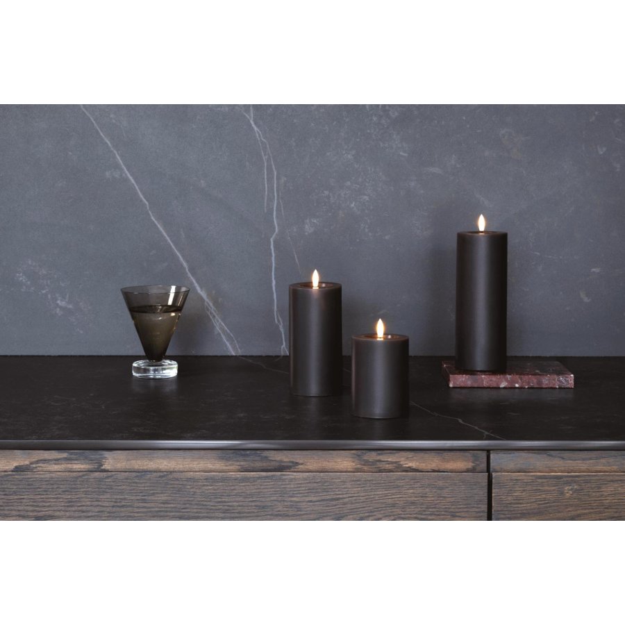 Moods & More Stumpenkerze mit Schmelzeffekt LED 7,4xH15 cm, Charcoal