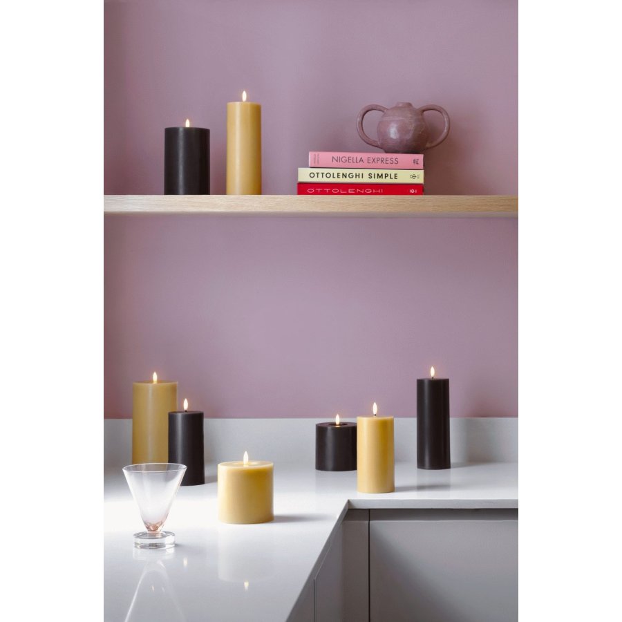 Moods & More Stumpenkerze mit Schmelzeffekt LED 9,9xH15 cm, Charcoal