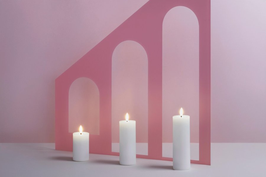 Moods & More Stumpenkerze mit Schmelzeffekt LED 4,9xH7,5 cm, Classic White