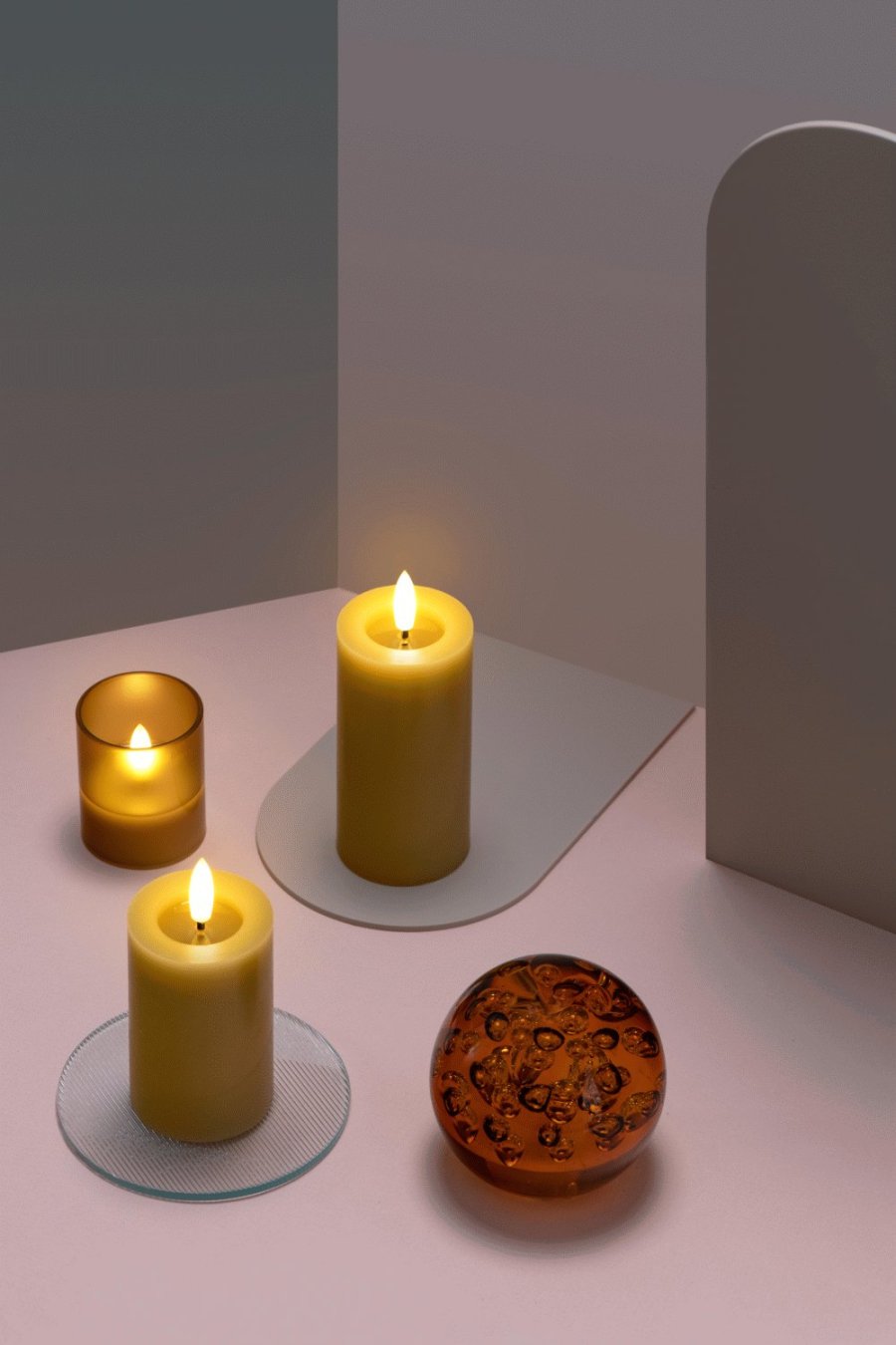 Moods & More Stumpenkerze mit Schmelzeffekt LED 4,9xH12,5 cm, Honey Mustard