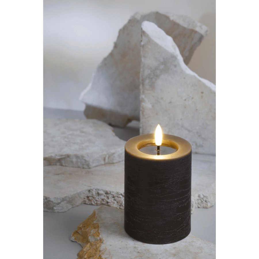 Moods & More Rustikale Stumpenkerze mit Schmelzeffekt LED 7,4xH15 cm, Charcoal