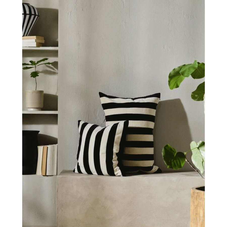 Nordal Alhena Kissenbezug 48×68cm, Ivory/Sort