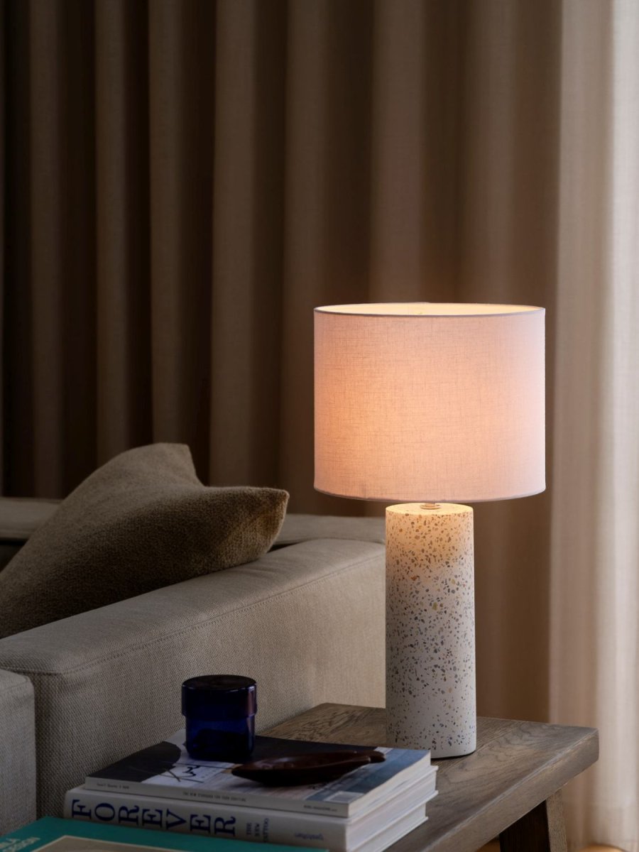 Nordlux Antiga Tischlampe H50 cm, Wei