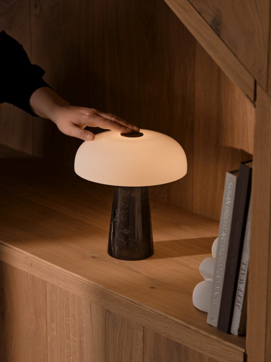 DFTP Glossy Mini Tr�dl�s Bordlampe LED H24 cm, Sort