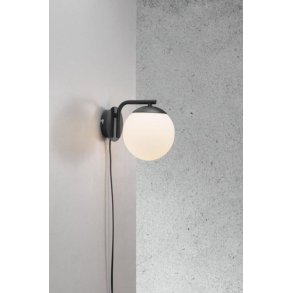 Nordlux Grant Væglampe 20,3 cm, Opalhvid/Sort