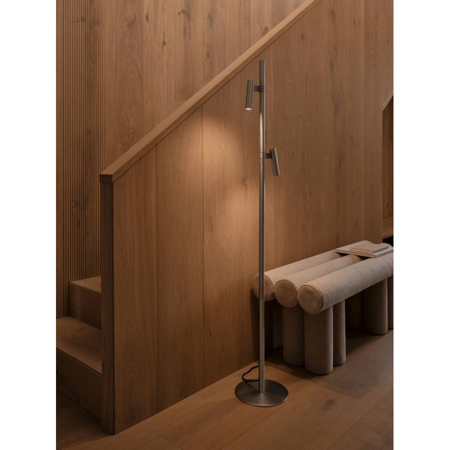 DFTP Makoto Gulvlampe H150 cm, Satin Krom