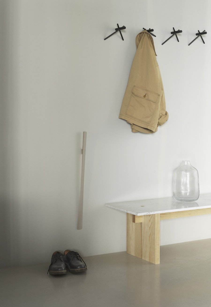 Normann Copenhagen Schoenlepel 71,3 cm, Warm Grey