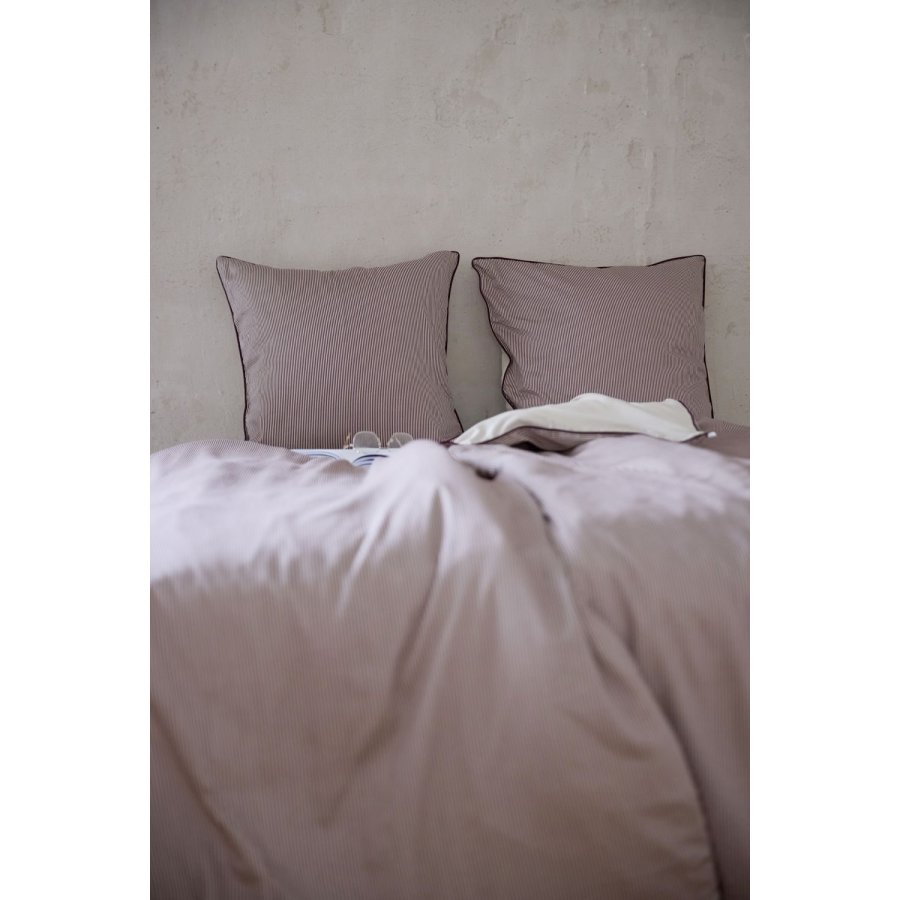 OMHU Pin Stripe m. Piping Senget�j 140x200 cm, Royal/Sand