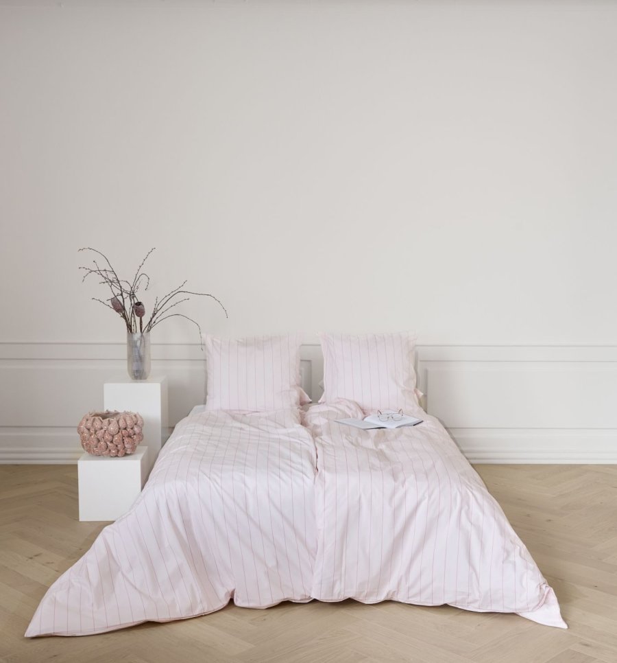 OMHU Needle Stripe Senget�j 140x200 cm, Rose/Pink
