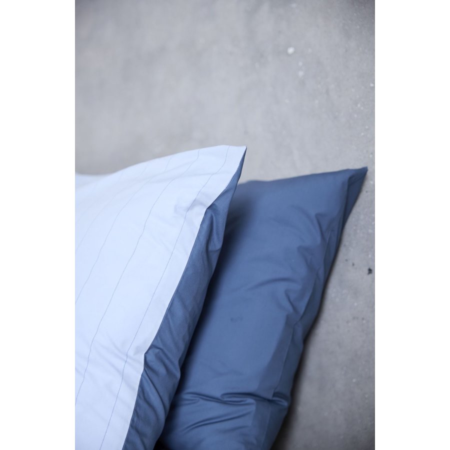 OMHU Needle Stripe Senget�j 140x200 cm, Ocean/Sky
