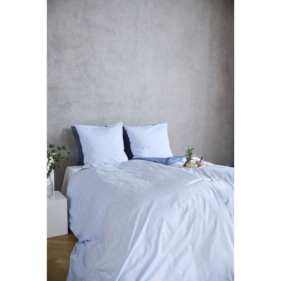 OMHU Needle Stripe Senget�j 140x220 cm, Ocean/Sky